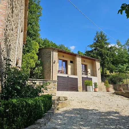 Podere Piana شقة